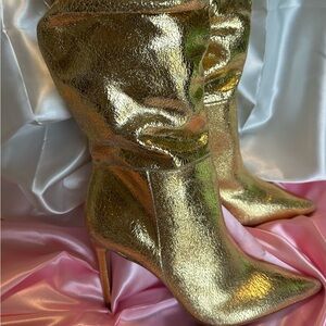 BCBG LEATHER GOLD CRACKLE TONI Boot 7m/38 NEW In Box Sold Out